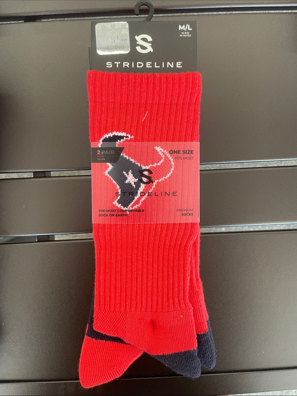 Strideline Men’s Red Athletic Crew Socks with Team Logo